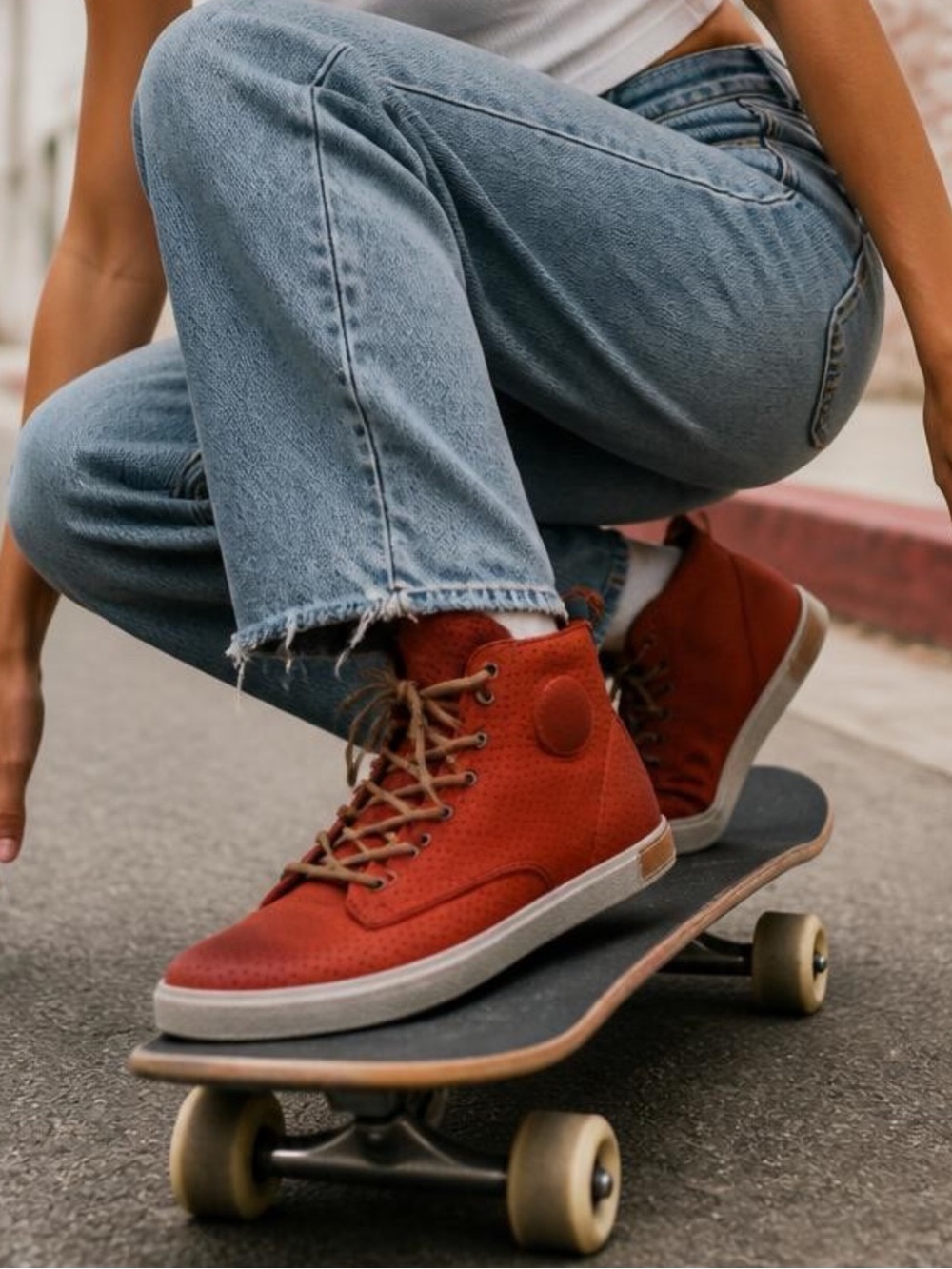 Blackstone Womens Red High Top Distressed Sneakers Womens Sz 10